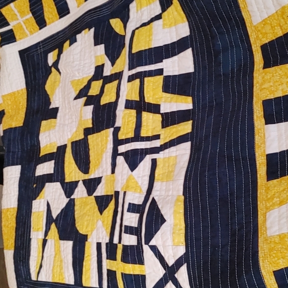 Small twin - Picture 2 of 2